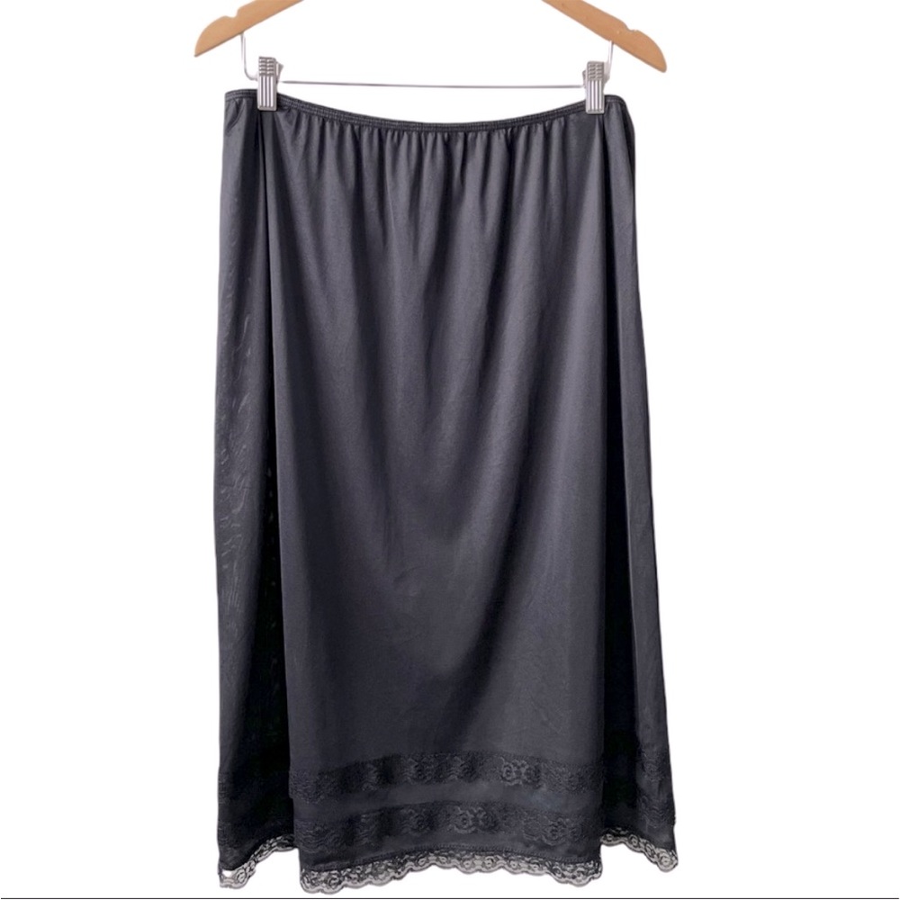 Vintage Black Slip with Lace Trim Hem XL